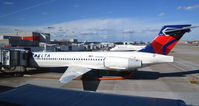 N997AT @ KATL - Taxi Atlanta - by Ronald Barker