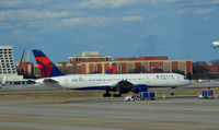 N6716C @ KATL - Taxi Atlanta - by Ronald Barker