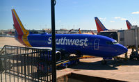 N7829B @ KATL - At the gate Atlanta - by Ronald Barker