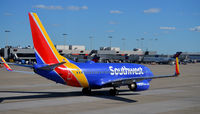 N7829B @ KATL - Taxi Atlanta - by Ronald Barker