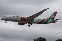 5Y-KZG @ EGLL - HEATHROW - by Roberto Cassar