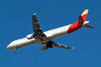 EC-IJN @ EGLL - Airbus A321-211 [1836] (Iberia) Home~G 25/09/2015. On approach 27R.