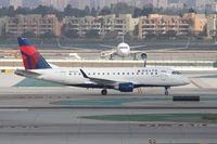 N752CZ @ KLAX - ERJ 170-100 LR