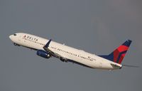 N831DN @ KLAX - Boeing 737-900ER - by Mark Pasqualino