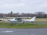N4711V @ I69 - Cessna 172RG - by Christian Maurer