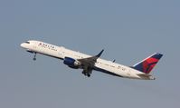 N539US @ KLAX - Boeing 757-200