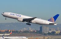 N212UA @ KLAX - UA B772 take-off - by FerryPNL