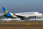 UR-GAH @ VIE - Ukraine International Airlines - by Chris Jilli