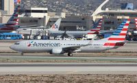 N969NN @ KLAX - Boeing 737-800 - by Mark Pasqualino