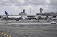 N45905 @ SFO - SFO 787 - by Clayton Eddy