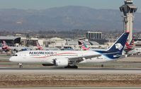 N967AM @ KLAX - Boeing 787-8 - by Mark Pasqualino