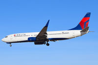 N379DA @ KBOI - On final for RWY 28R. - by Gerald Howard