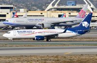 XA-ZAM @ KLAX - AeroMexico B738 - by FerryPNL