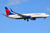 N375DA @ KBOI - Landing RWY 10L. - by Gerald Howard