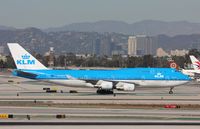 PH-BFS @ KLAX - Boeing 747-400 - by Mark Pasqualino