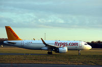 TC-NBD @ EKCH - TC-NBD departing rw 22R