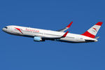 OE-LAE @ VIE - Austrian Airlines - by Chris Jilli