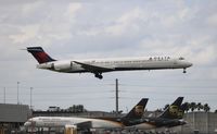 N907DA @ MIA - Delta