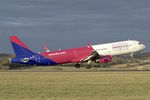 HA-LXI @ EGGW - 2016 Airbus A321-231SL, c/n: 7280 at Luton