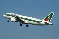 I-BIKB @ EHAM - ALITALIA - by Fred Willemsen
