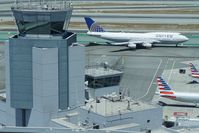 N128UA @ SFO - SFO 2016 - by Clayton Eddy