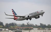 N926NN @ MIA - American