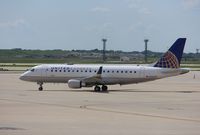 N152SY @ KORD - ERJ 170-200 LR