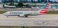 N989AN @ KMIA - Taken @ KMIA