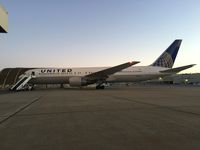 N642UA @ KSFO - SFO 2015 - by Clayton Eddy