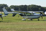C-FKWX photo, click to enlarge