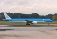 PH-BVO @ WSSS - PH-BVO  KLM  at Singapore 5.11.16 - by GTF4J2M