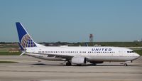 N54241 @ KORD - Boeing 737-800
