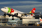 CS-TTG @ VIE - TAP Portugal - by Chris Jilli