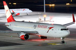 OE-LAT @ VIE - Austrian Airlines - by Chris Jilli