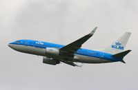 PH-BGL @ CPH - Copenhagen 20.6.11 - by leo larsen