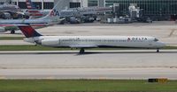 N966DL @ MIA - Delta