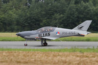 PH-4N4 @ EBFS - recording the landing, Florennes 2016 - by olivier Cortot