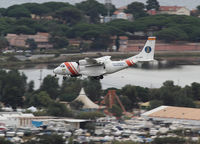 EC-KEK @ LFTH - about to land at Hyères airport - by olivier Cortot
