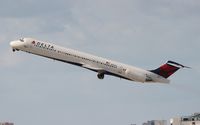 N980DL @ MIA - Delta