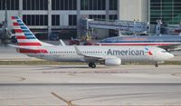 N982AN @ MIA - American