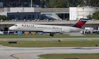 N985AT @ FLL - Delta - by Florida Metal