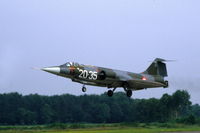 MM6561 @ EHTW - Lockheed F-104G Starfighter of the Italian Air Force, 4 Stormo, 20 Gruppo Addestramento, landing at Twente air base, the Netherlands, 1984 - by Van Propeller