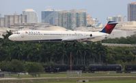 N986DL @ FLL - Delta