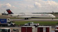 N999DN @ ATL - Delta