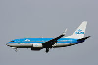 PH-BGD @ EKCH - Copenhagen 26.5.11 - by leo larsen