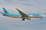 HL8251 @ EGLL - Arriving 27R