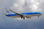 PH-BXH @ EGLL - Arriving 27R
