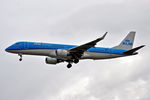 PH-EZO @ EGLL - Arriving 27L