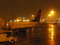 N303DQ @ SDF - Delta Boeing 737-732 - by Christian Maurer