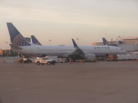 N64809 @ IAH - Boeing 737-924ER - by Christian Maurer
